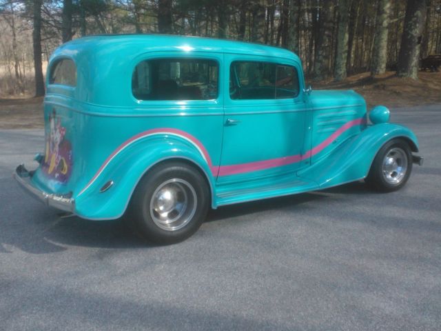1935 Chevrolet 2 door sedan - photo 12