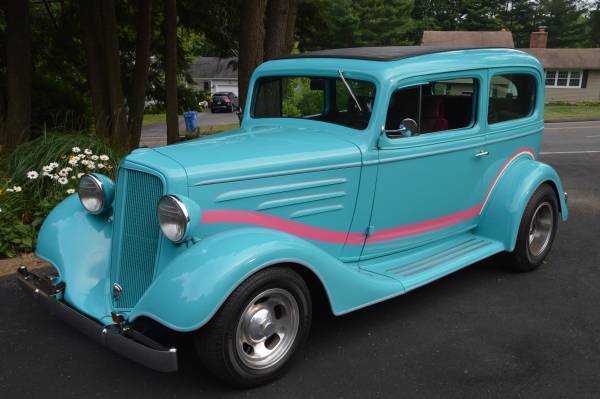 1935 Chevrolet 2 door sedan - photo 7