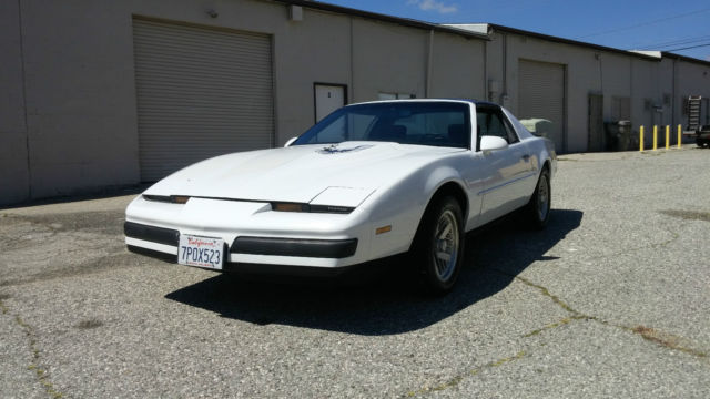 RUSTFREE T-Top V8 WS6 California car! Summer Fun! NO RESERVE AUCTION! 1988 Pontiac Firebird Formula