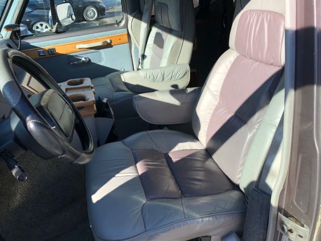 1994 Chevrolet G20 Van DELUXE GENEVA - photo 2