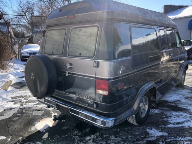 1994 Chevrolet G20 Van DELUXE GENEVA - photo 5