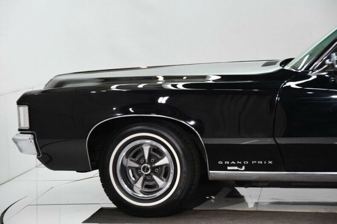 1969 Pontiac Grand Prix J - photo 12