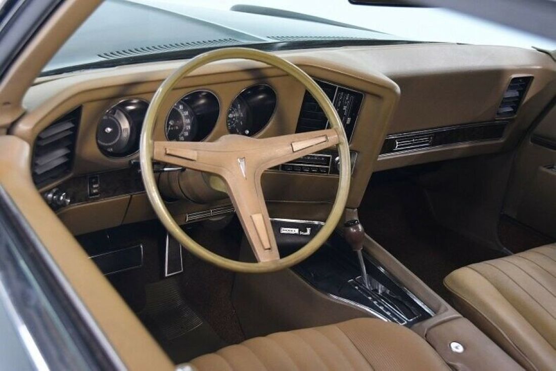 1969 Pontiac Grand Prix J - photo 2