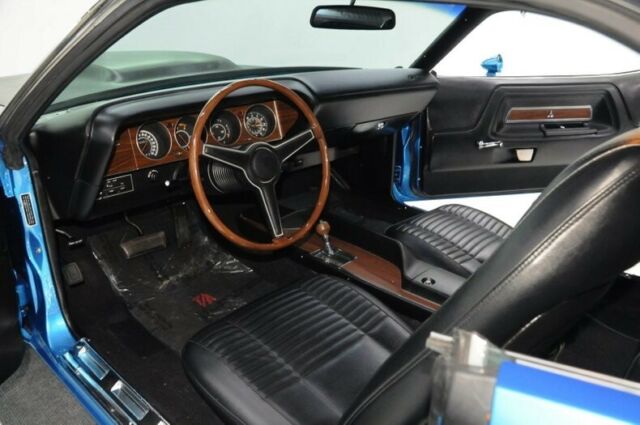 1970 Dodge Challenger T/A - photo 2