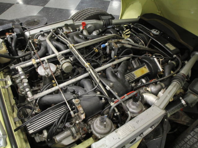 1972 Jaguar E-Type 2+2 V12 - photo 3