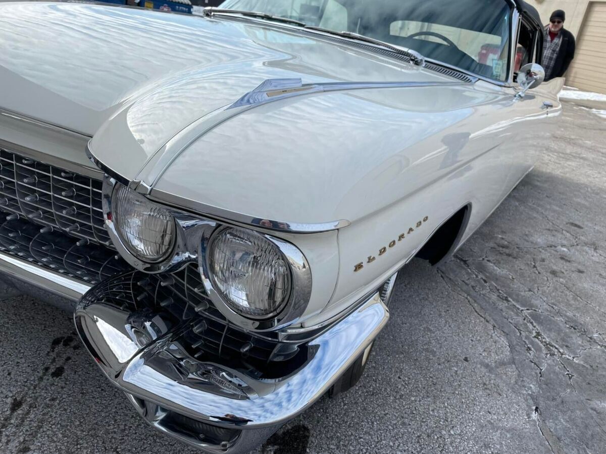 1960 Cadillac Eldorado Biarritz Convertible - photo 11