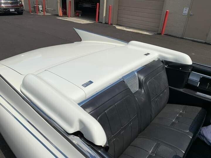 1960 Cadillac Eldorado Biarritz Convertible - photo 13