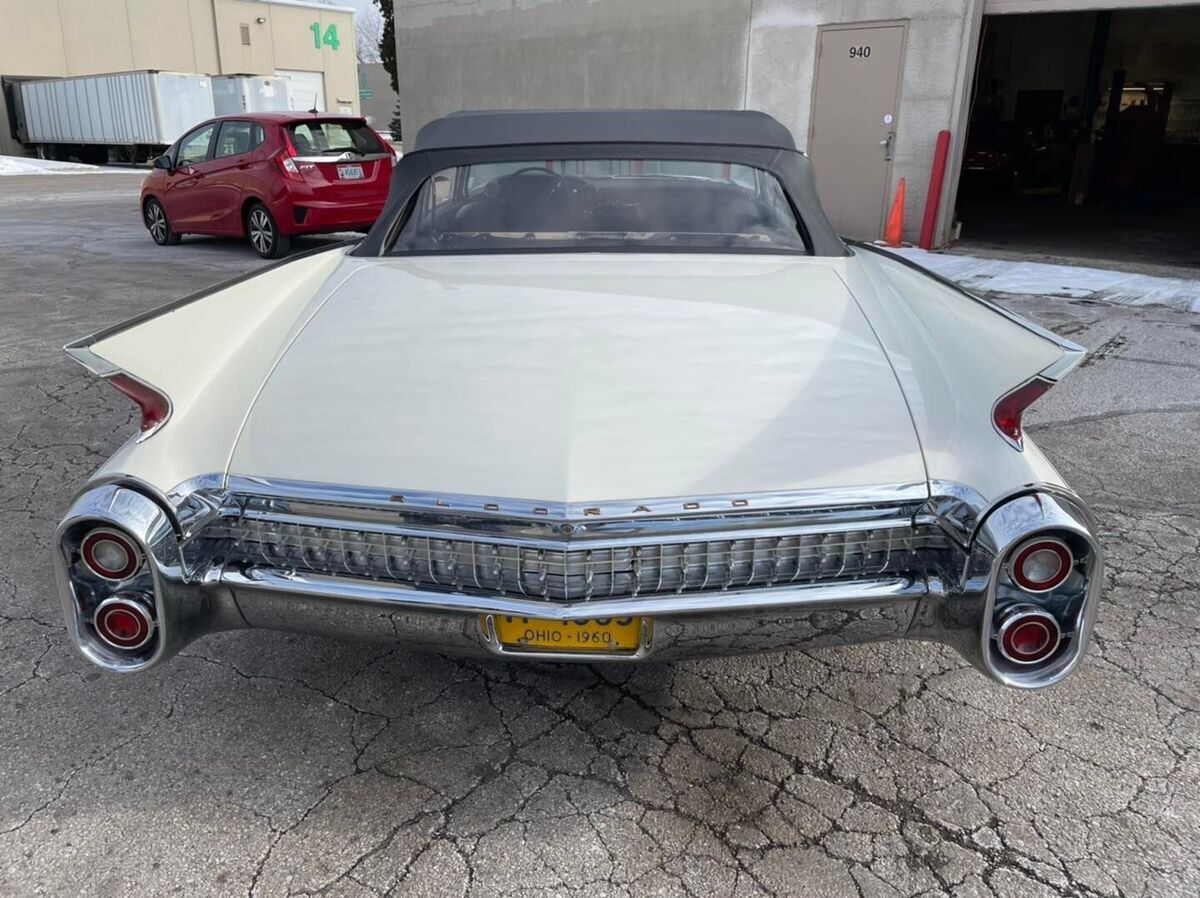 1960 Cadillac Eldorado Biarritz Convertible - photo 6