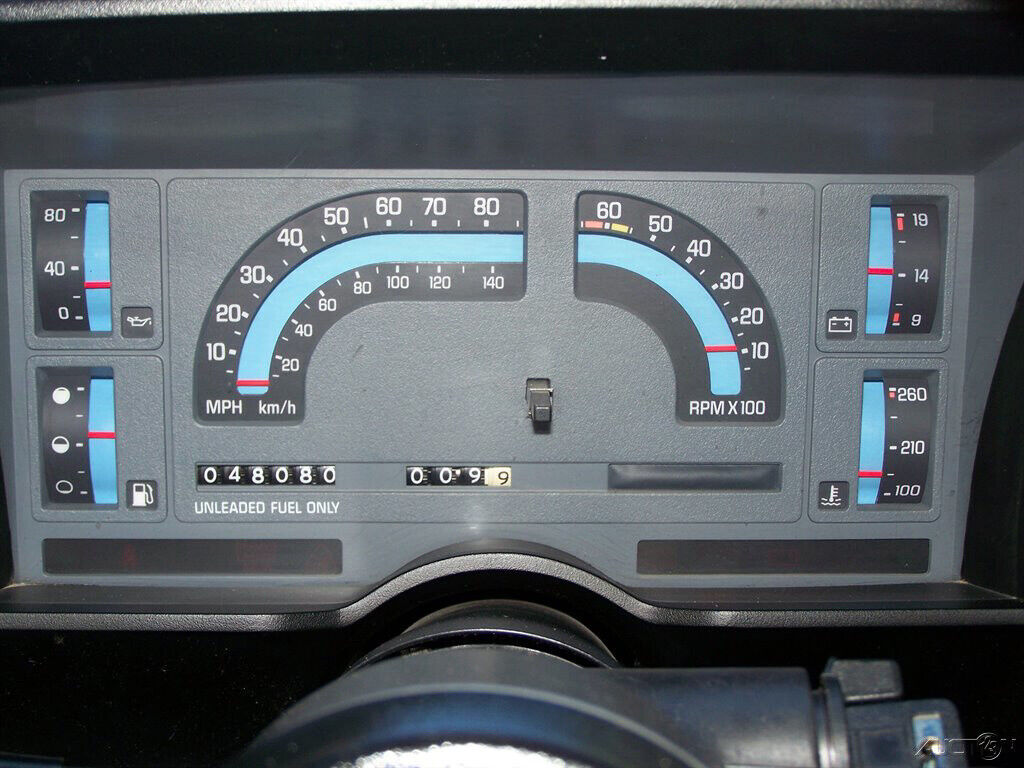 1987 GMC Jimmy 1-OWNER 48K 4WD 2.8L FUEL INJ V6 5-SPEED ULTRA CLEAN WAGON - photo 11