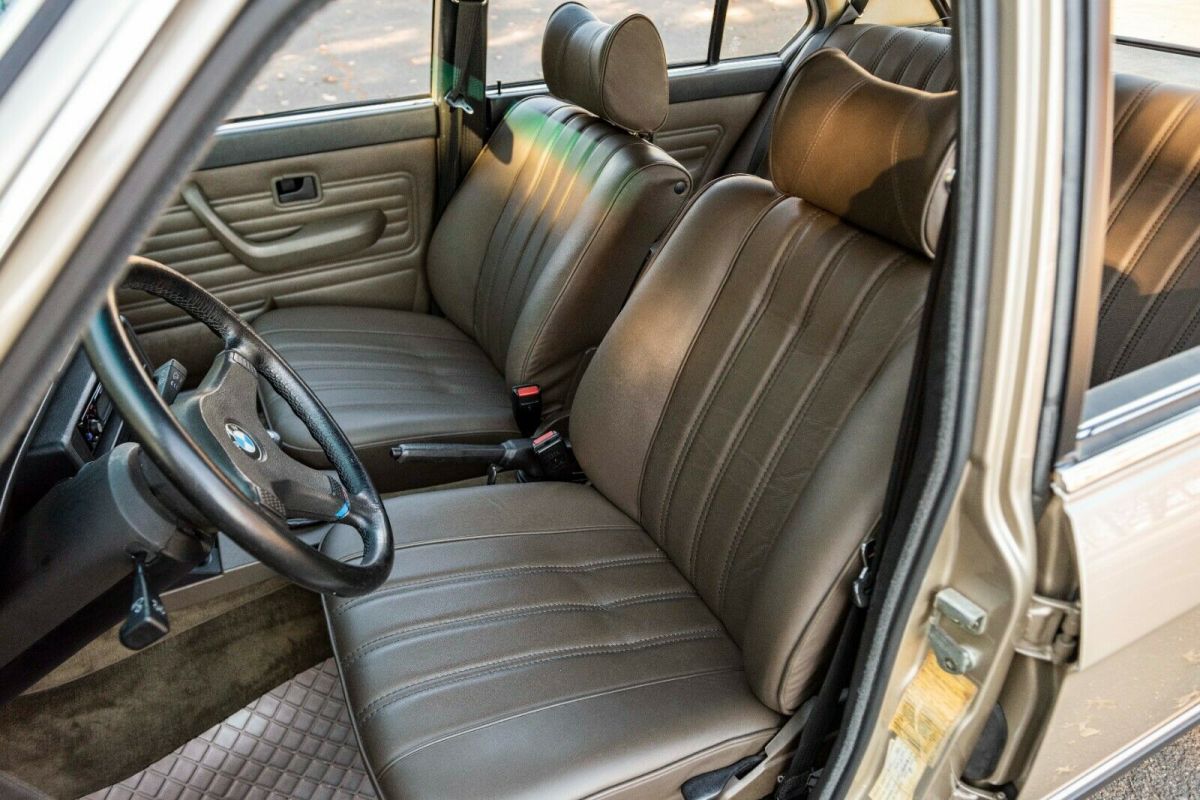 1984 BMW 5-Series - photo 11