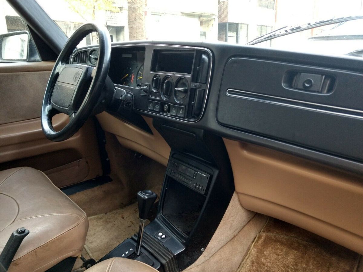 1990 Saab 900 - photo 4
