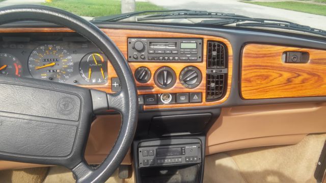 1992 Saab 900 - photo 6
