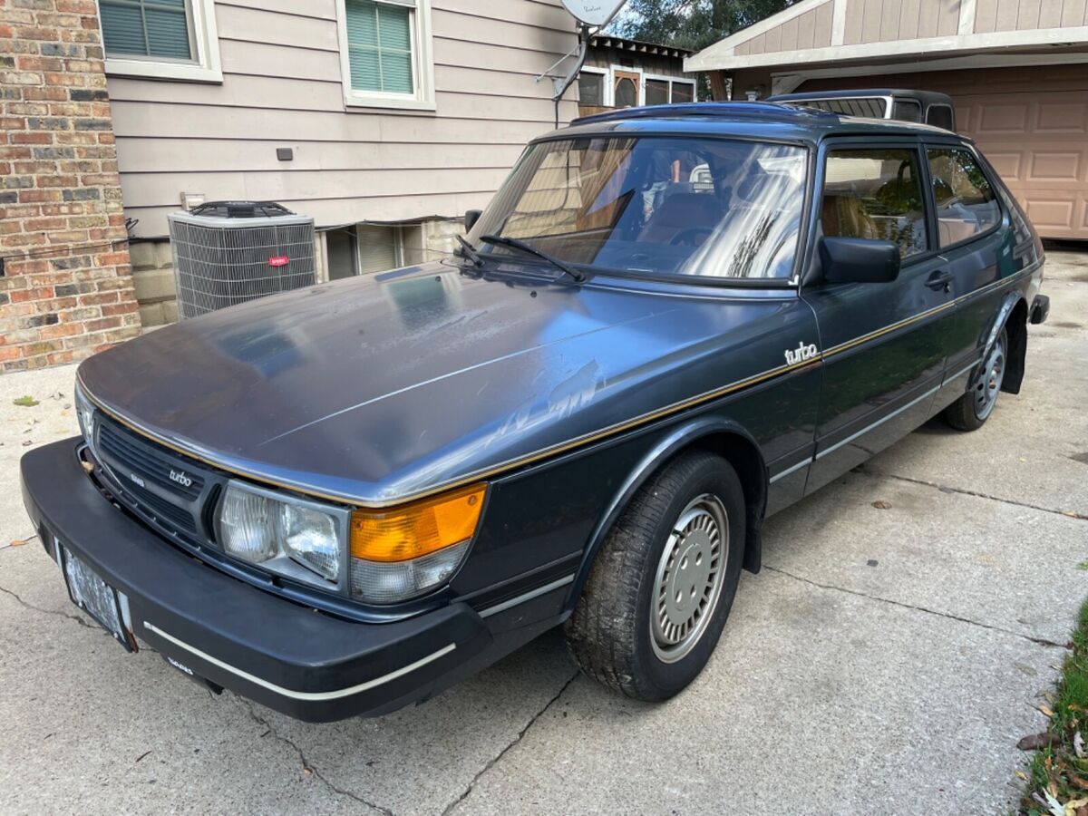 1983 Saab 900 - photo 3