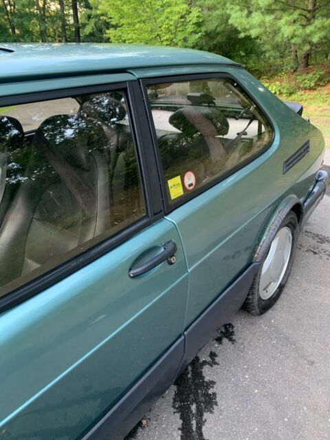 1991 Saab 900 - photo 10