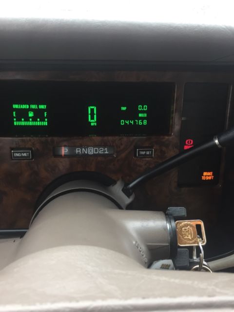 1993 Cadillac Fleetwood Brougham - photo 9