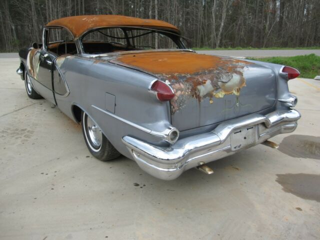 1956 Oldsmobile Ninety-Eight Starfire - photo 4