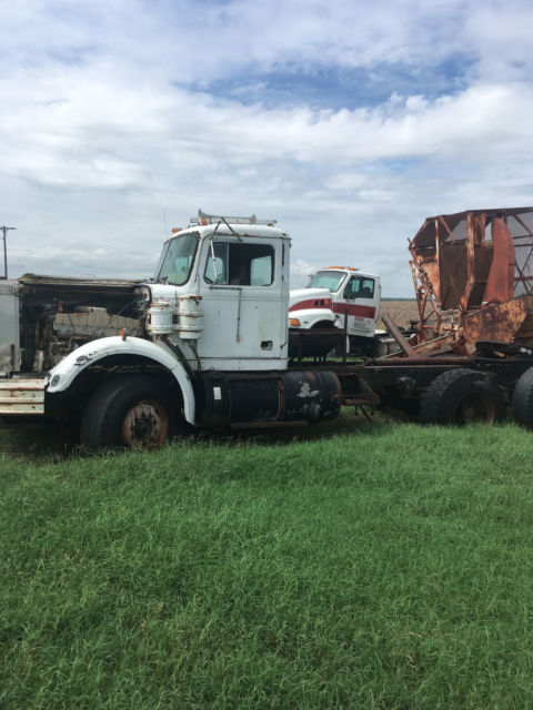 1982 Toyota Tacoma - photo 3