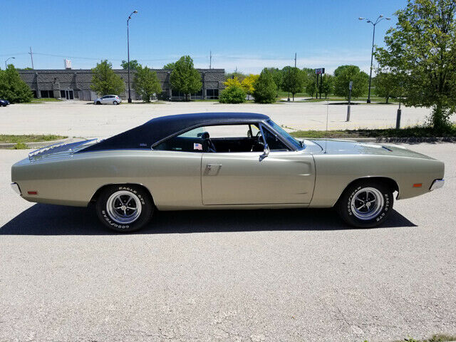 1969 Dodge Charger Video: Interview W/ Owner - photo 10