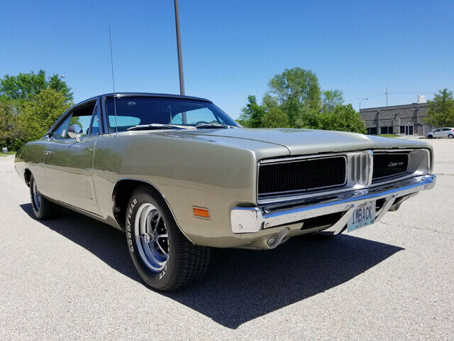 1969 Dodge Charger Video: Interview W/ Owner - photo 12