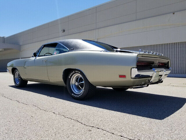 1969 Dodge Charger Video: Interview W/ Owner - photo 8