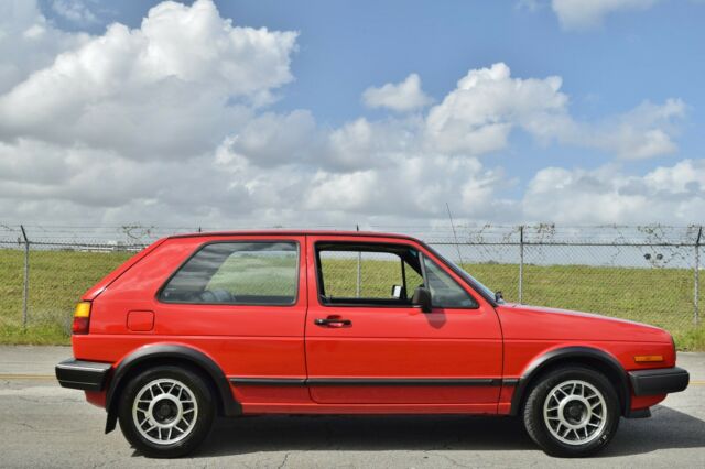 1987 Volkswagen Golf GT MK2 - photo 2