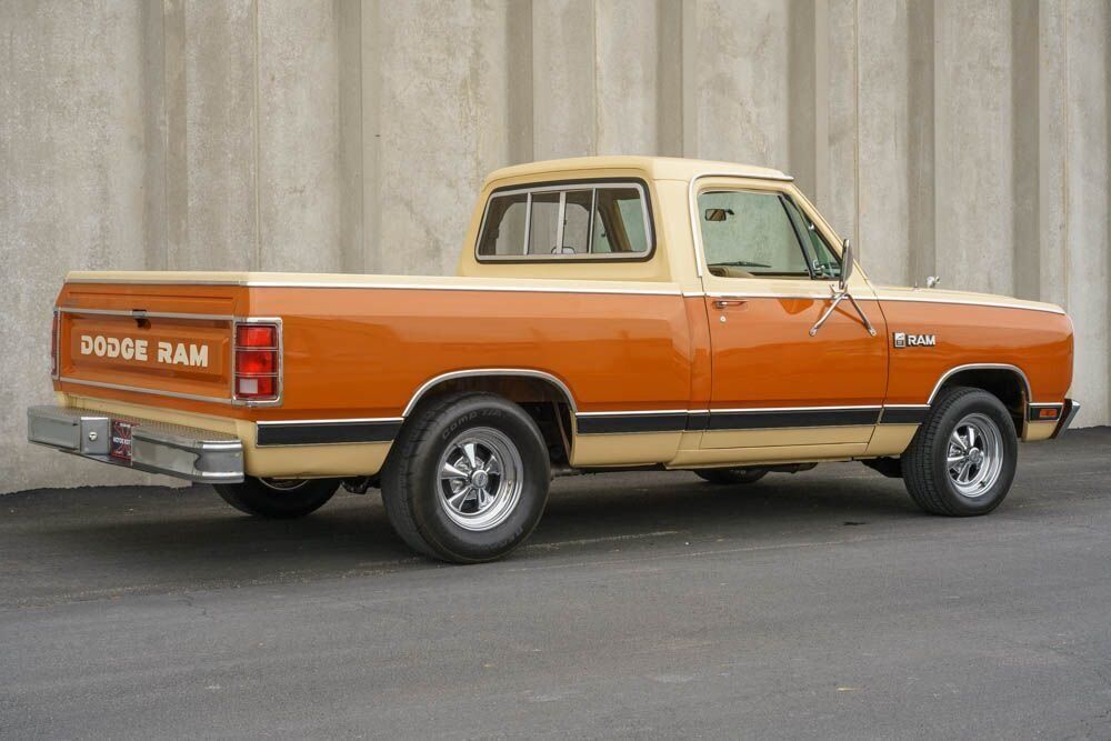 1981 Dodge D150 Royal Half-ton Pickup Truck - photo 5