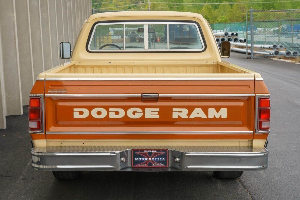 1981 Dodge D150 Royal Half-ton Pickup Truck - photo 5