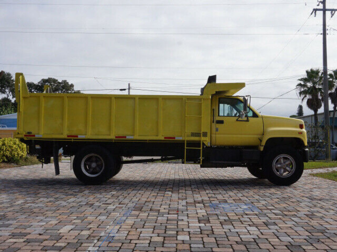 1990 GMC Savava C7000 Dump Truck - photo 2