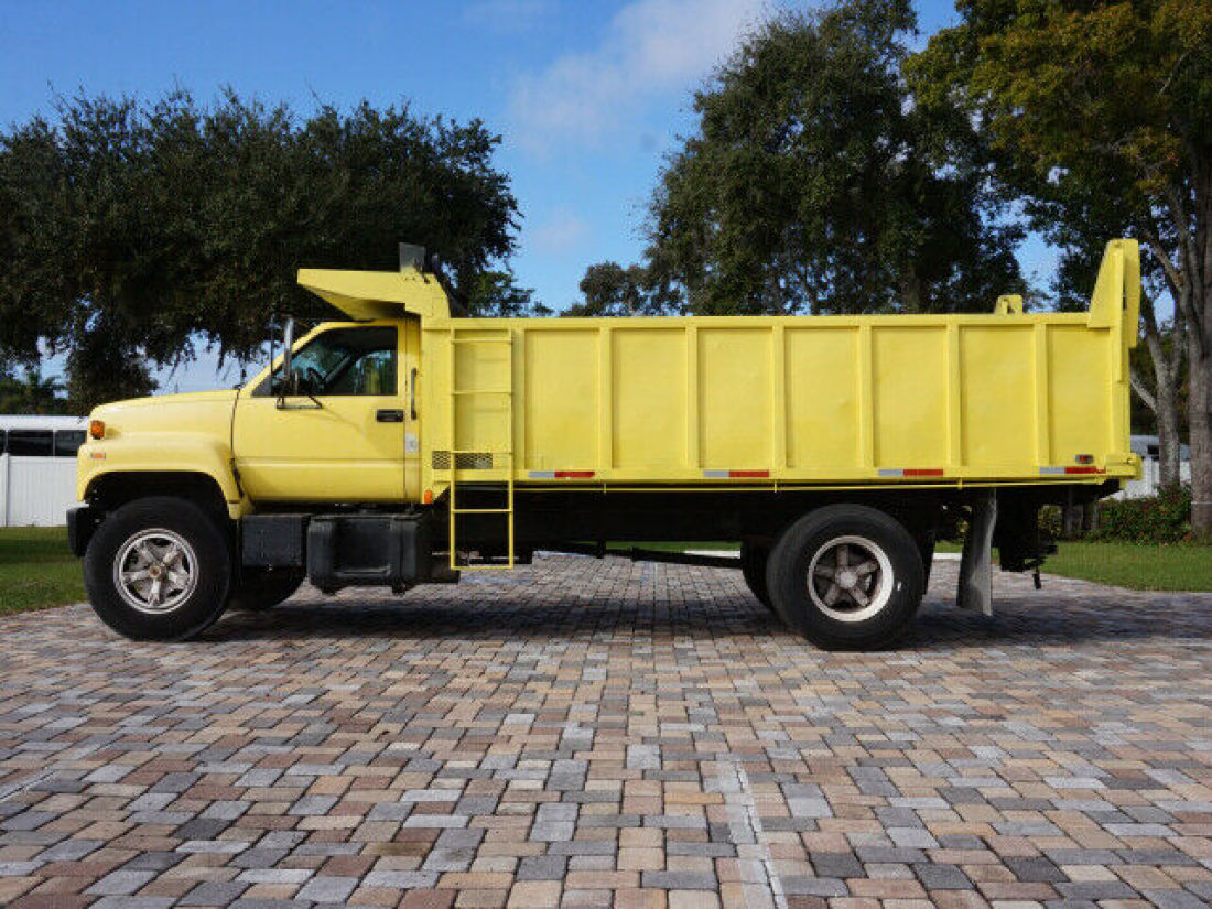1990 GMC Savava C7000 Dump Truck - photo 7