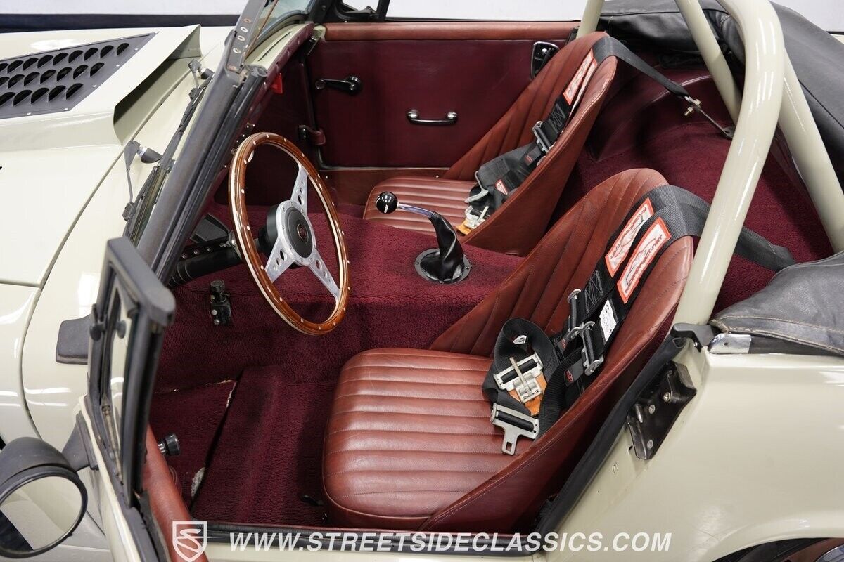 1972 MG Midget Restomod 302 V8 - photo 5