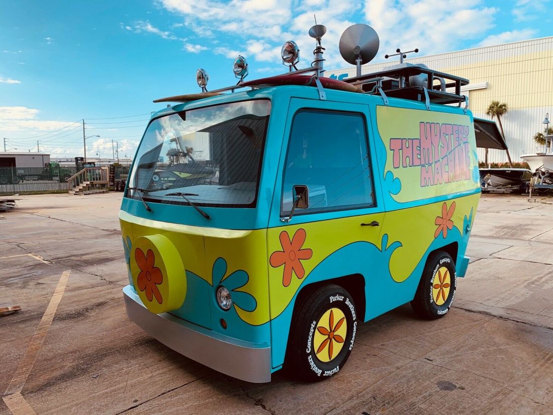Scooby Doo "Mystery Machine" Van 2020 "SCOOB" Movie Concept 1993 GMC Vandura Scooby Doo