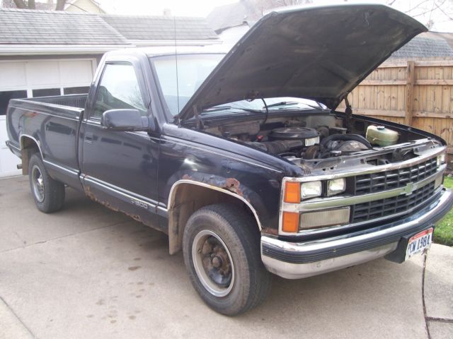 SCOTTSDALE 3/4 TON 2 WHEEL DRIVE 8 LUG MECHANICS SPECIAL 1989 Chevrolet C/K Pickup 2500