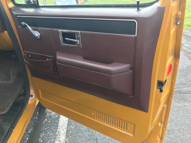 1985 Chevrolet C-10 - photo 7