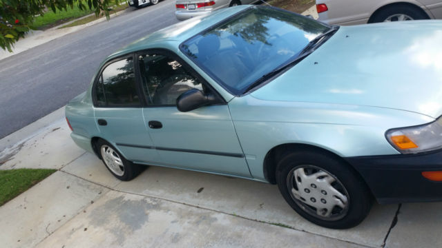 1994 Toyota Corolla Sedan - photo 5