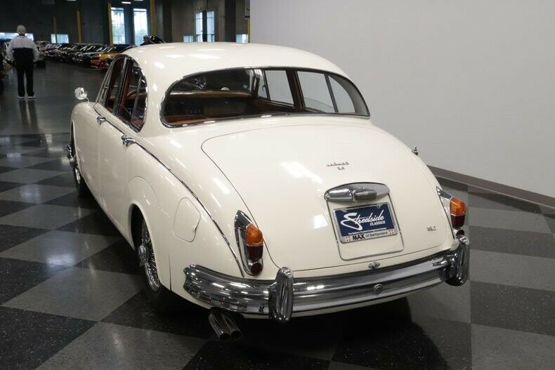 1961 Jaguar Mark II - photo 11