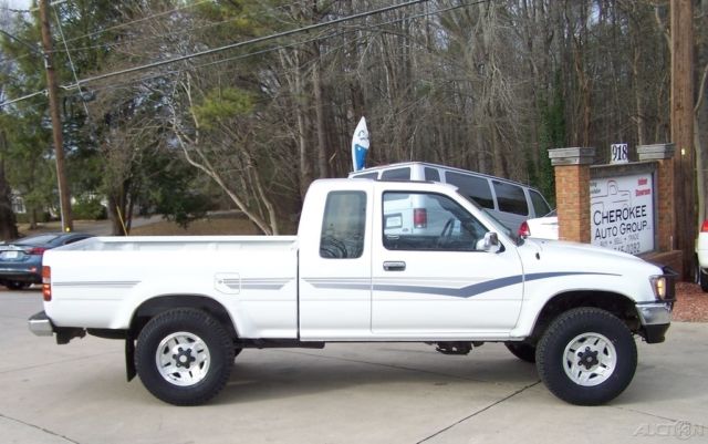 1992 Toyota Tacoma SR5 V6 1 OWNER 4X4 SUPER CAB ROCK SOLID PICKUP RIG - photo 5