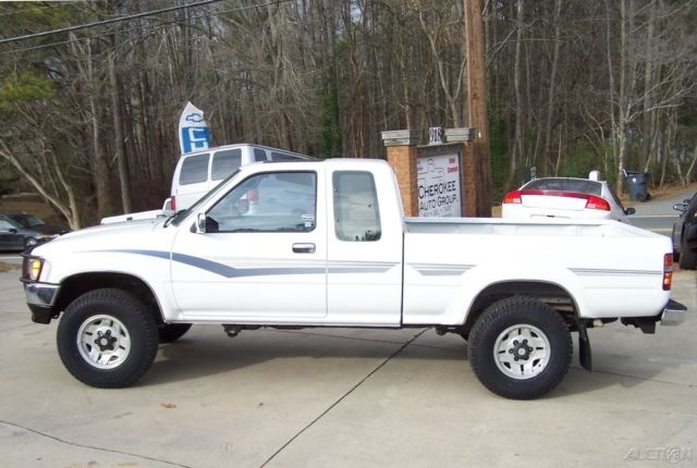 1992 Toyota Tacoma SR5 V6 1 OWNER 4X4 SUPER CAB ROCK SOLID PICKUP RIG - photo 6