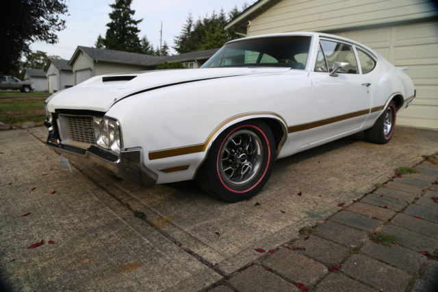 1970 Oldsmobile Cutlass 442 - photo 6