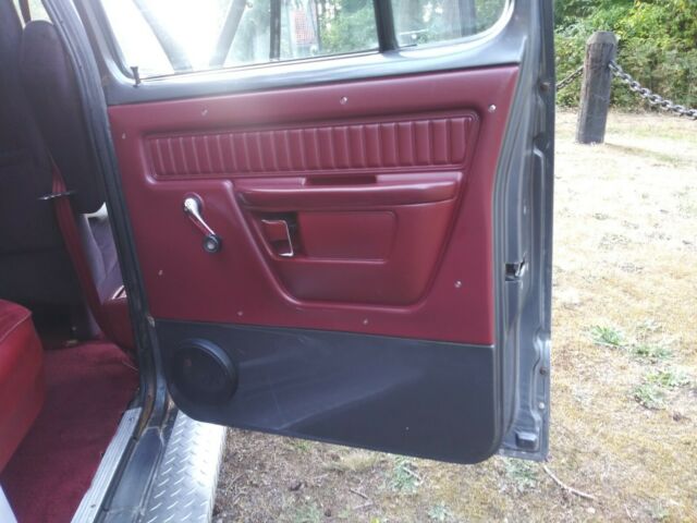 1984 Dodge Ram 3500 Royal SE - photo 13