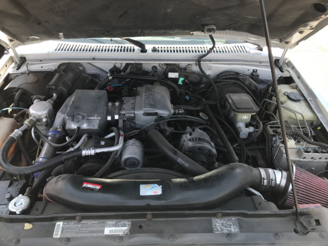 1992 GMC Typhoon - photo 12