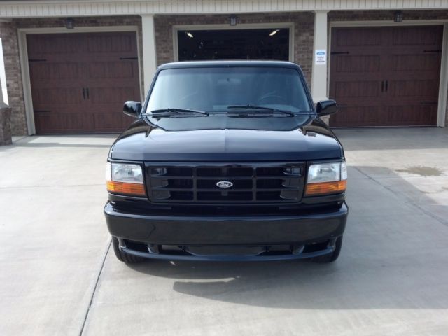 1993 Ford F-150 SVT Lightning - photo 8