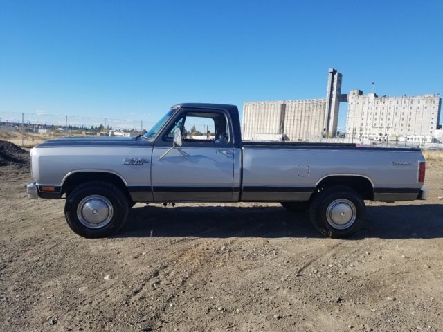 1985 Dodge Ram 3500 350 Royal se prospector - photo 2