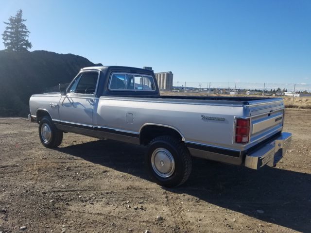 1985 Dodge Ram 3500 350 Royal se prospector - photo 3