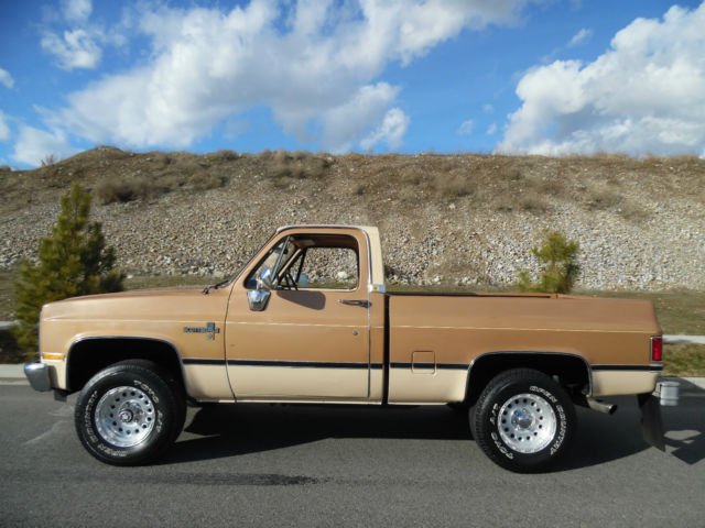 1986 Chevrolet C/K Pickup 1500 CHEVROLET SCOTTSDALE 4X4 PICKUP