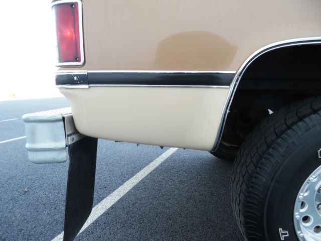1986 Chevrolet C/K Pickup 1500 CHEVROLET SCOTTSDALE 4X4 PICKUP - photo 10