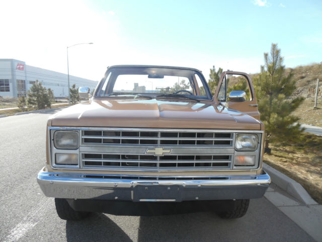 1986 Chevrolet C/K Pickup 1500 CHEVROLET SCOTTSDALE 4X4 PICKUP - photo 12
