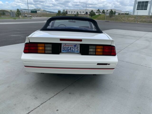 1989 Chevrolet Camaro IROC Z28 - photo 13