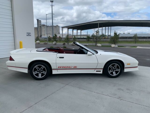 1989 Chevrolet Camaro IROC Z28 - photo 3