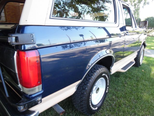 1990 Ford Bronco EDDIE BAUER 4X4 BRONCO - photo 6