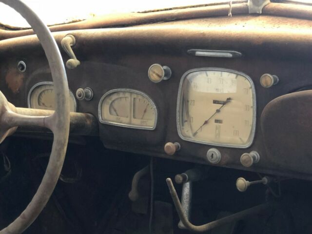 1935 DeSoto Airflow Sedan (SG) - NO RESERVE! Ideal for Street Rod/Custom Build! - photo 4